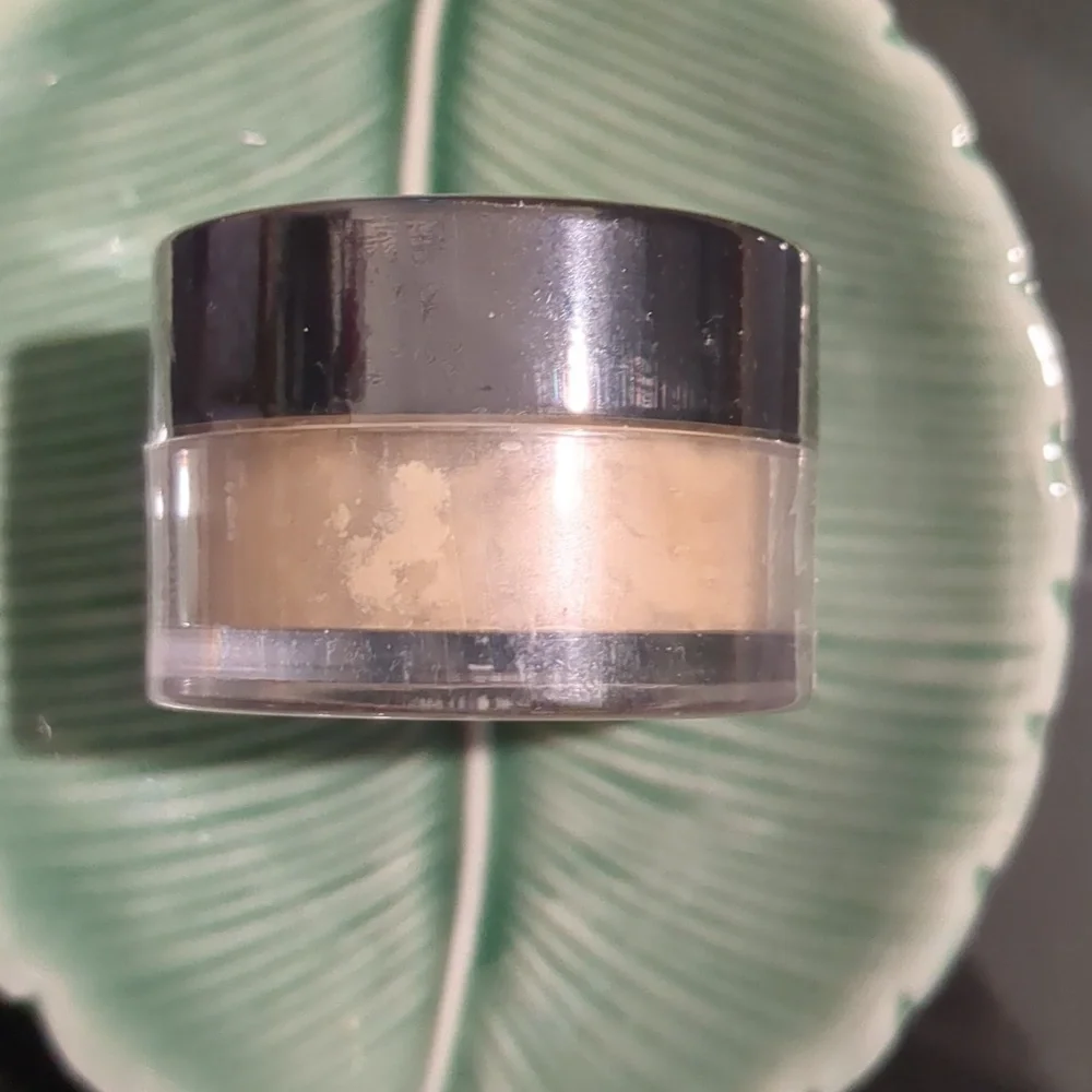 Setting Powder - Picture 2 of 3